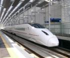 Поезд высокоскоростных железнодорожных линий в Японии приводом (Синкансэн)